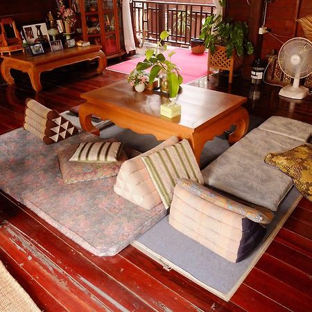 Boonmee Guest House Chiang Mai Exterior photo