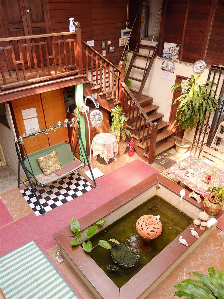 Boonmee Guest House Chiang Mai Exterior photo