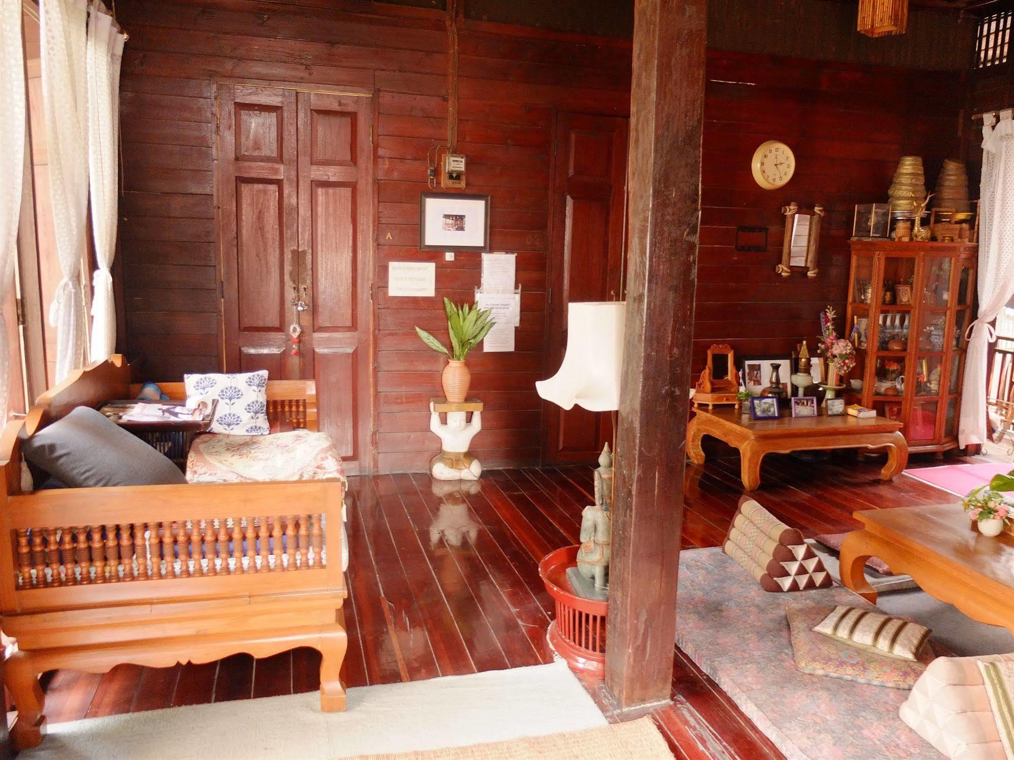 Boonmee Guest House Chiang Mai Exterior photo