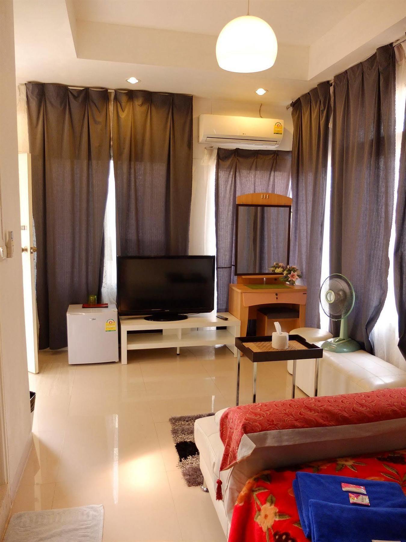 Boonmee Guest House Chiang Mai Exterior photo